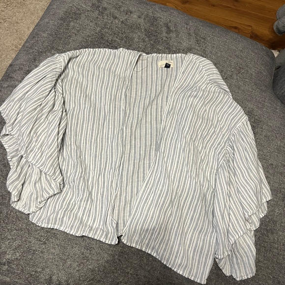 Universal threads Kimono - Picture 4 of 4